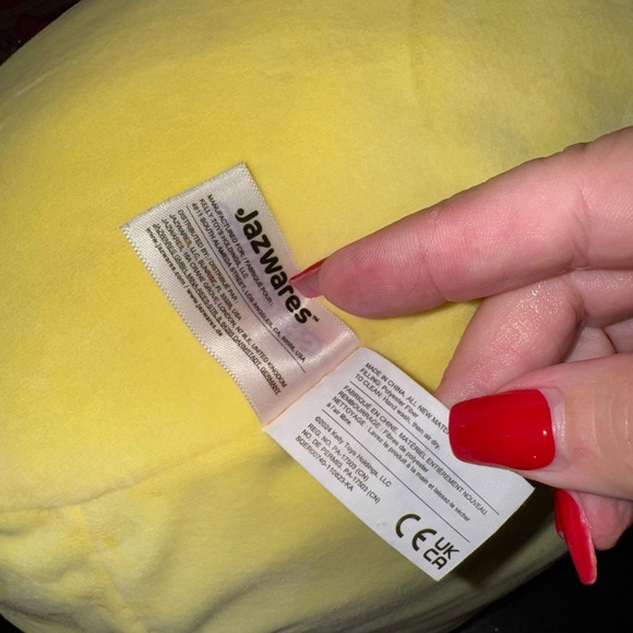 SQUISHMALLOW Nixie - Picture 4 of 9